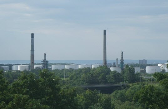 Canadian Oil Industry to Lose More Than $2 Billion In 2015