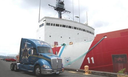 Transitioning Service Members Learn More About Trucking Industry and See Kenworth T680 at Hiring Summit