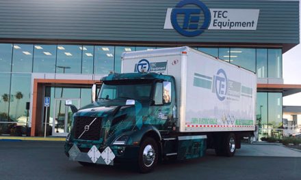 Volvo Trucks Deploys First Pilot All-Electric VNR Truck in Southern California
