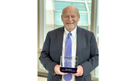 M-PACT Tradeshow Presents Scot Imus With 2023 M-PACT Award