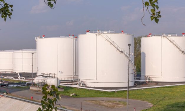 EIA: U.S. Petroleum Inventories to Drop in 2026